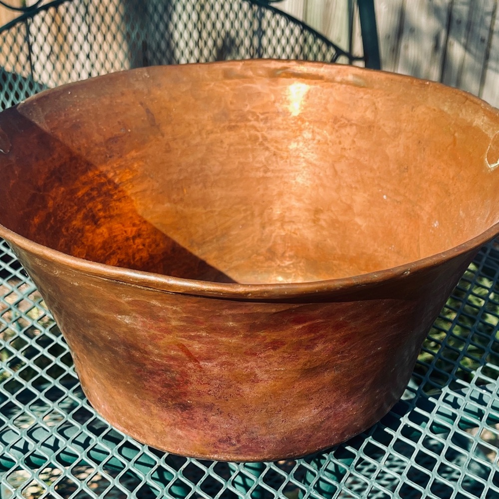 Vintage Hammered Copper Cazo de Cobre Cookware Basin Pot